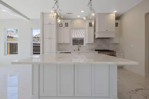 Kitchen - 169 Lake Dr, Lemoore, CA 93245 photo 5 of 5