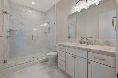 Bath - 169 Lake Dr, Lemoore, CA 93245 photo 2 of 4