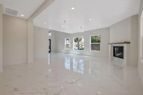 Living - 169 Lake Dr, Lemoore, CA 93245 photo 5 of 9