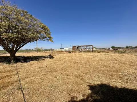 Exterior - 1748 Schott Rd, Earlimart, CA 93219 photo 9 of 11