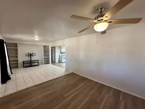 Living - 1748 Schott Rd, Earlimart, CA 93219 photo 3 of 4