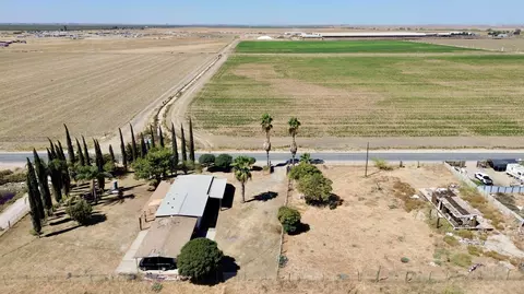 View/Area - 1748 Schott Rd, Earlimart, CA 93219 photo 1 of 10
