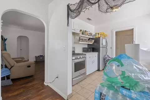Kitchen - 329 E Fedora Ave, Fresno, CA 93704 photo 1 of 9