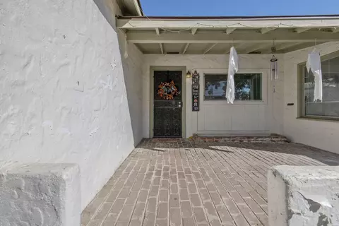 Exterior - 329 E Fedora Ave, Fresno, CA 93704 photo 4 of 14