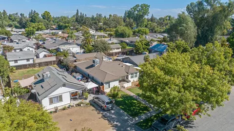 View/Area - 329 E Fedora Ave, Fresno, CA 93704 photo 7 of 9