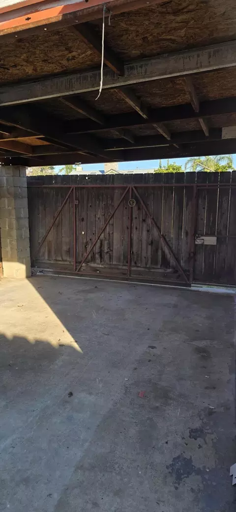 Exterior - 329 E Fedora Ave, Fresno, CA 93704 photo 14 of 14
