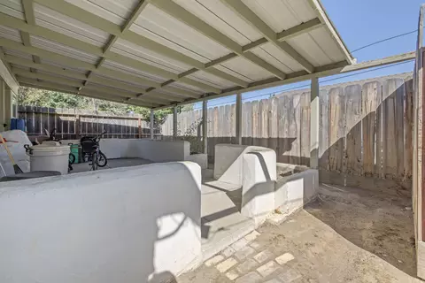 Exterior - 329 E Fedora Ave, Fresno, CA 93704 photo 9 of 14