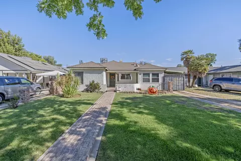 Exterior - 329 E Fedora Ave, Fresno, CA 93704 photo 2 of 14