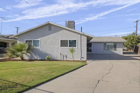 742 W Devon Ave, Porterville, CA 93257