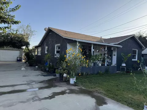 341 W Oak Ave, Porterville, CA 93257
