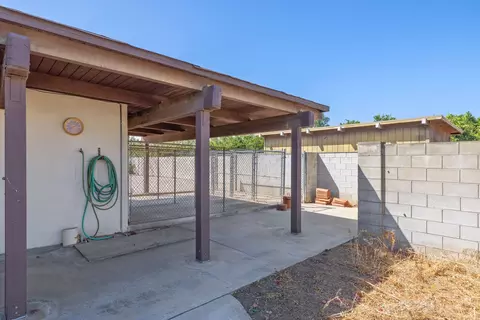 Exterior - 20090 Avenue 264, Exeter, CA 93221 photo 19 of 22