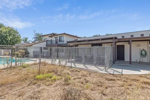 Exterior - 20090 Avenue 264, Exeter, CA 93221 photo 18 of 22