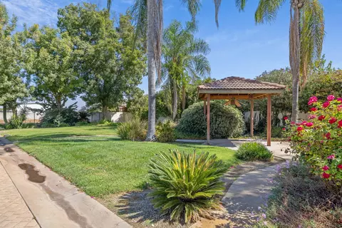 Exterior - 20090 Avenue 264, Exeter, CA 93221 photo 11 of 22