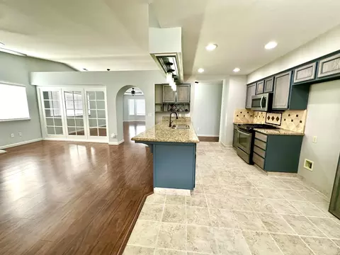 Kitchen - 785 Heath Ct, Lemoore, CA 93245 photo 2 of 4