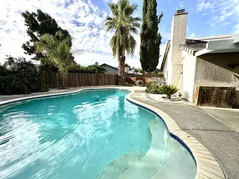 Exterior - 785 Heath Ct, Lemoore, CA 93245 photo 10 of 15