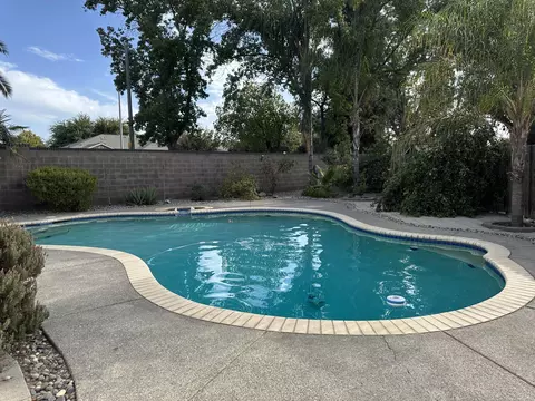 Exterior - 785 Heath Ct, Lemoore, CA 93245 photo 9 of 15