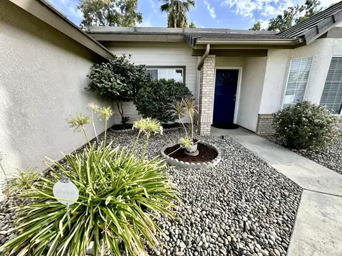 Exterior - 785 Heath Ct, Lemoore, CA 93245 photo 4 of 15