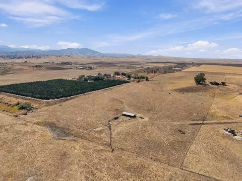 28122 Avenue 56, Ducor, CA 93218 photo 8