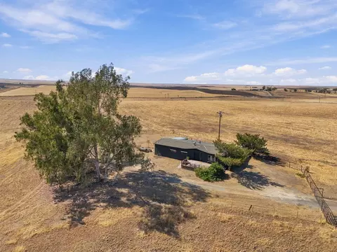 28122 Avenue 56, Ducor, CA 93218 photo 4