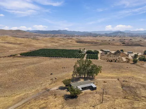 28122 Avenue 56, Ducor, CA 93218 photo 13