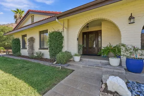 Other - 40718 Old Three Rivers Rd, Three Rivers, CA 93271 photo 7 of 8