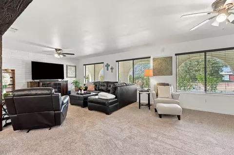 Living - 40718 Old Three Rivers Rd, Three Rivers, CA 93271 photo 1 of 5