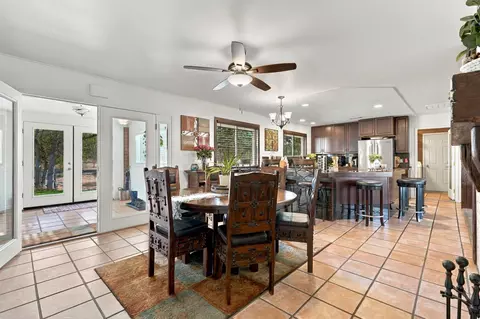 Dining - 40718 Old Three Rivers Rd, Three Rivers, CA 93271 photo 2 of 4