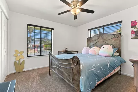 Bedroom - 40718 Old Three Rivers Rd, Three Rivers, CA 93271 photo 4 of 5