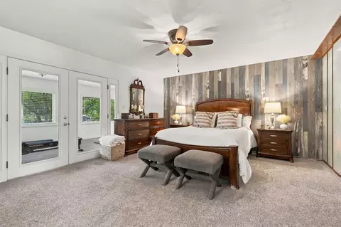 Bedroom - 40718 Old Three Rivers Rd, Three Rivers, CA 93271 photo 1 of 5