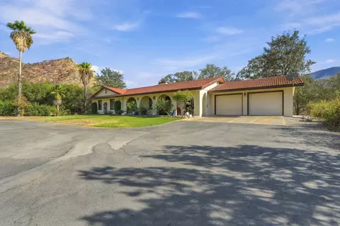 Exterior - 40718 Old Three Rivers Rd, Three Rivers, CA 93271 photo 18 of 18