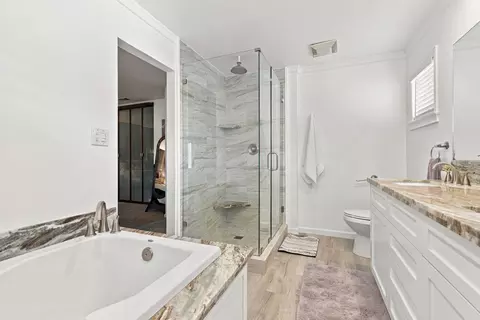 Bath - 40718 Old Three Rivers Rd, Three Rivers, CA 93271 photo 3 of 6