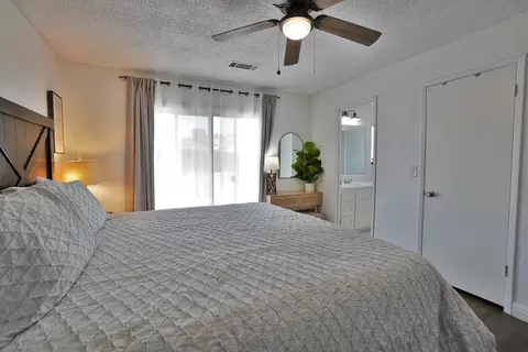 Bedroom - 641 Meadow Ln, Lemoore, CA 93245 photo 8 of 9
