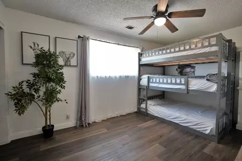 Bedroom - 641 Meadow Ln, Lemoore, CA 93245 photo 4 of 9