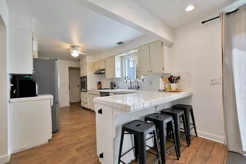 Kitchen - 641 Meadow Ln, Lemoore, CA 93245 photo 1 of 5