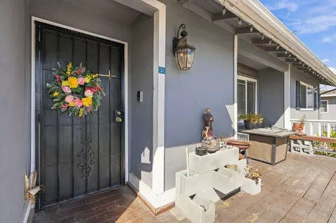 Entry Way - 1480 E Bardsley Ave, Tulare, CA 93274 photo 1 of 4