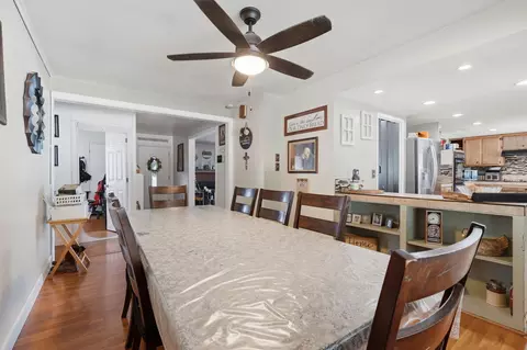 Dining - 1480 E Bardsley Ave, Tulare, CA 93274 photo 4 of 5