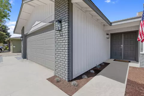 Exterior - 1409 Joyce Pl, Exeter, CA 93221 photo 4 of 11