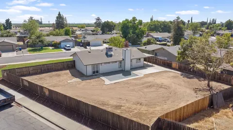 View/Area - 1409 Joyce Pl, Exeter, CA 93221 photo 3 of 8