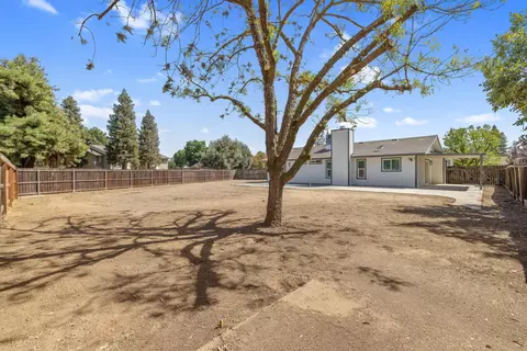 Exterior - 1409 Joyce Pl, Exeter, CA 93221 photo 7 of 11