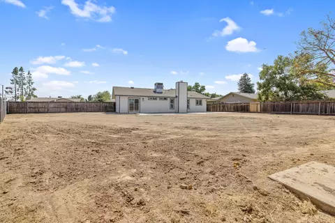 Exterior - 1409 Joyce Pl, Exeter, CA 93221 photo 8 of 11