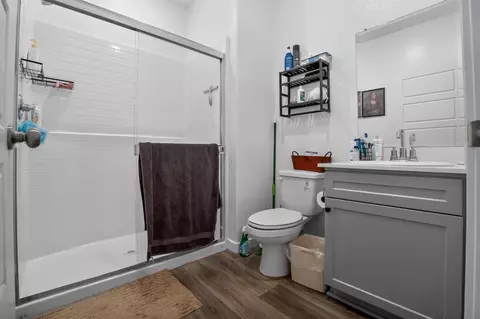 Bath - 4242 Hampton Way, Clovis, CA 93619 photo 1 of 4
