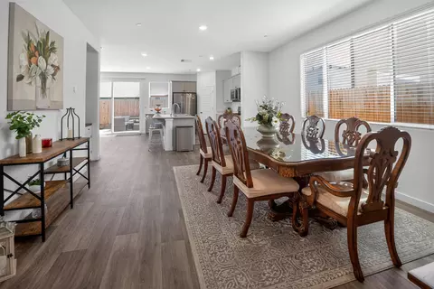 Dining - 4242 Hampton Way, Clovis, CA 93619 photo 1 of 1