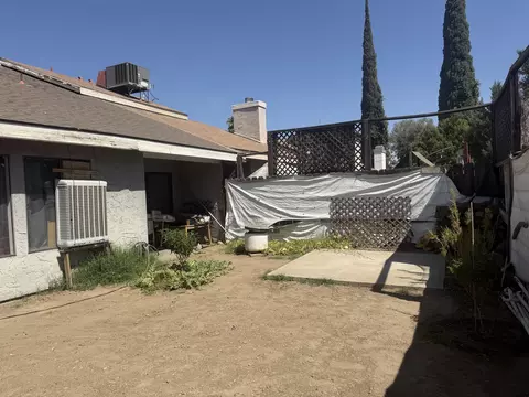 635 E Harold Ave, Visalia, CA 93292 photo 5