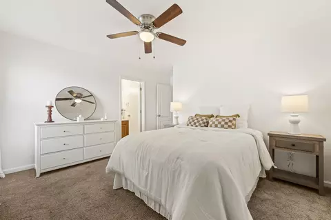 Bedroom - 4336 E Acequia Ave, Visalia, CA 93292 photo 3 of 9