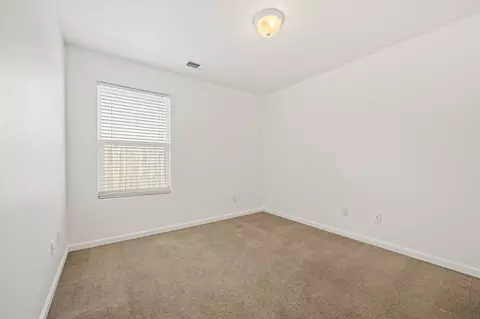Bedroom - 4336 E Acequia Ave, Visalia, CA 93292 photo 4 of 9