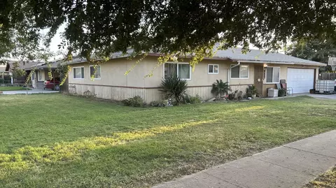 955 E Sonora Ave, Tulare, CA 93274 photo 7