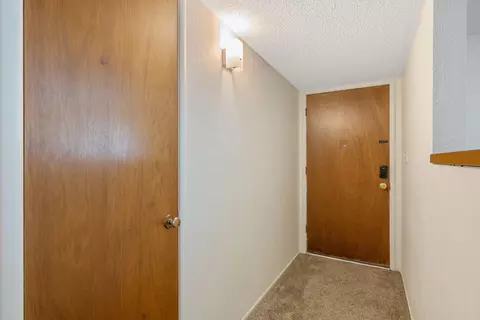 Entry Way - 618 E Cypress Ave, Visalia, CA 93292 photo 1 of 3