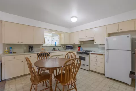 Kitchen - 618 E Cypress Ave, Visalia, CA 93292 photo 1 of 2