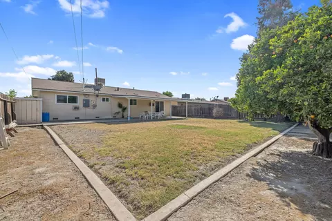 Exterior - 618 E Cypress Ave, Visalia, CA 93292 photo 8 of 8