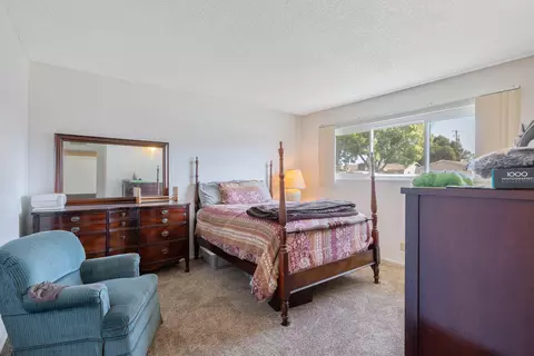 Bedroom - 618 E Cypress Ave, Visalia, CA 93292 photo 1 of 2